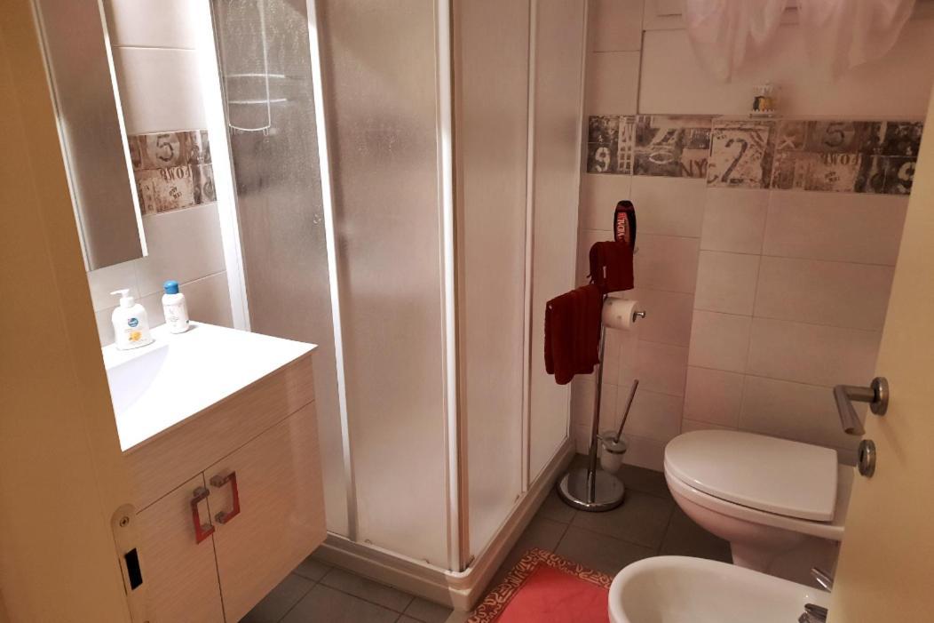Apartment #10ilnumeroperfetto, Independent Entrance, Private Parking & Garten *